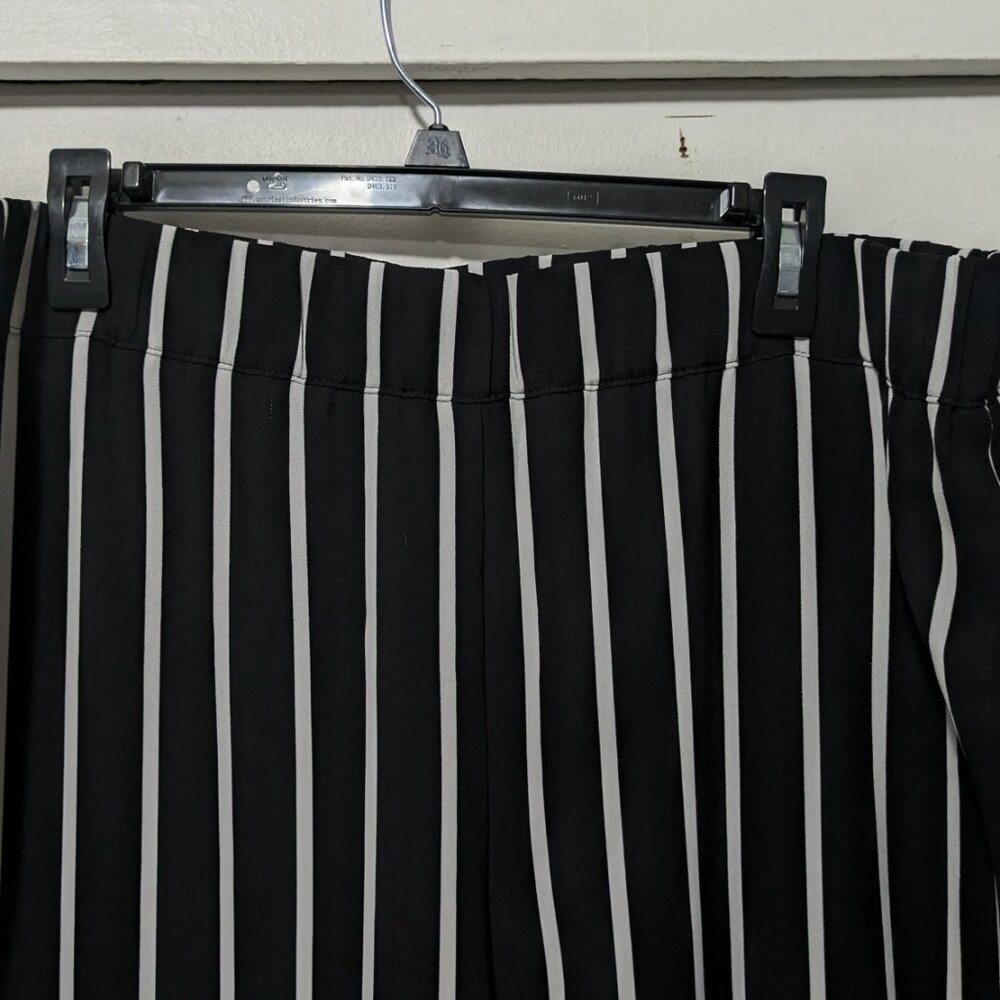 I.N.C International Concepts Black White Striped Wide Leg Pants - Picture 2 of 7